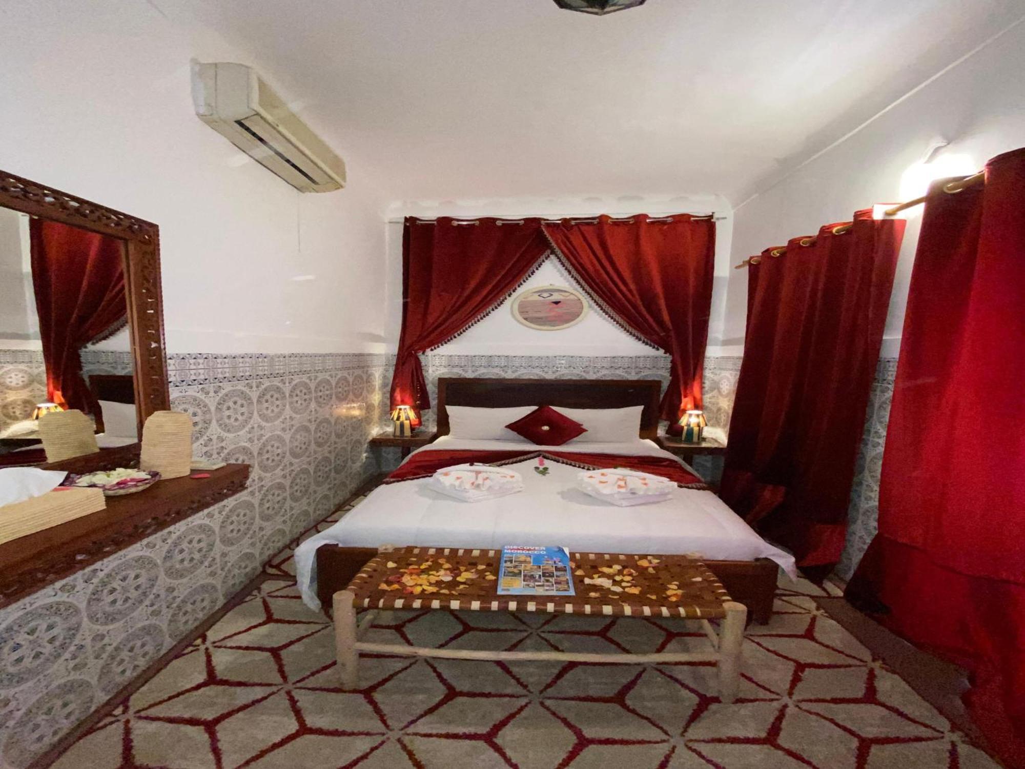 Riad Lazord Marrakesh Ngoại thất bức ảnh
