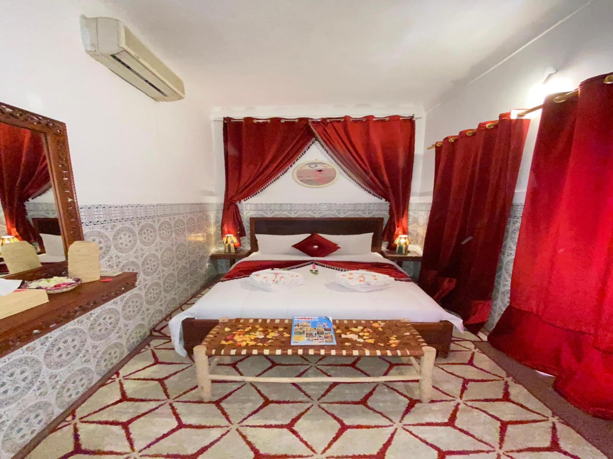 Riad Lazord Marrakesh Ngoại thất bức ảnh